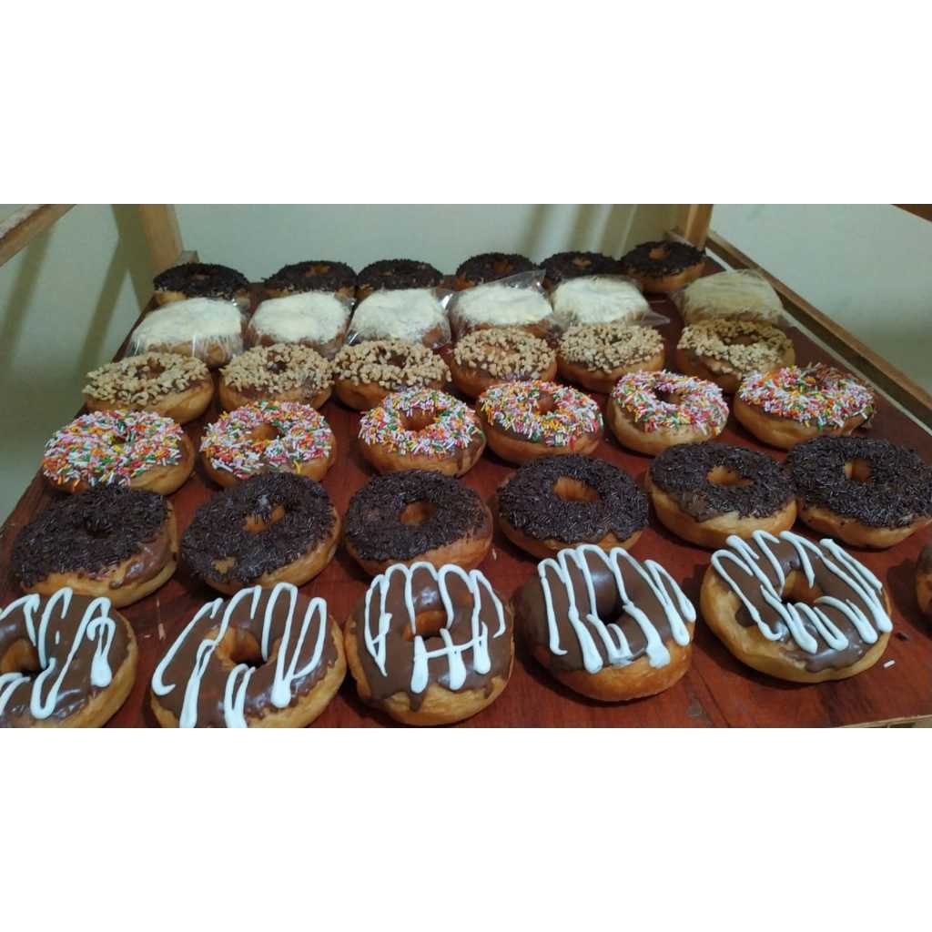 

Donat Homemade satuan (minbel 6 pcs) bebas pilih topping