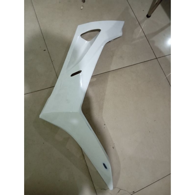 cover r floor side pcx 160 putih original dek bawah pcx 160 K1Z kanan