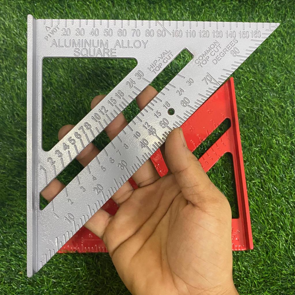 

Penggaris SEGITIGA 7 INC / Speed Square Penggaris Sudut siku Garis Segitiga 7 inch siku table saw