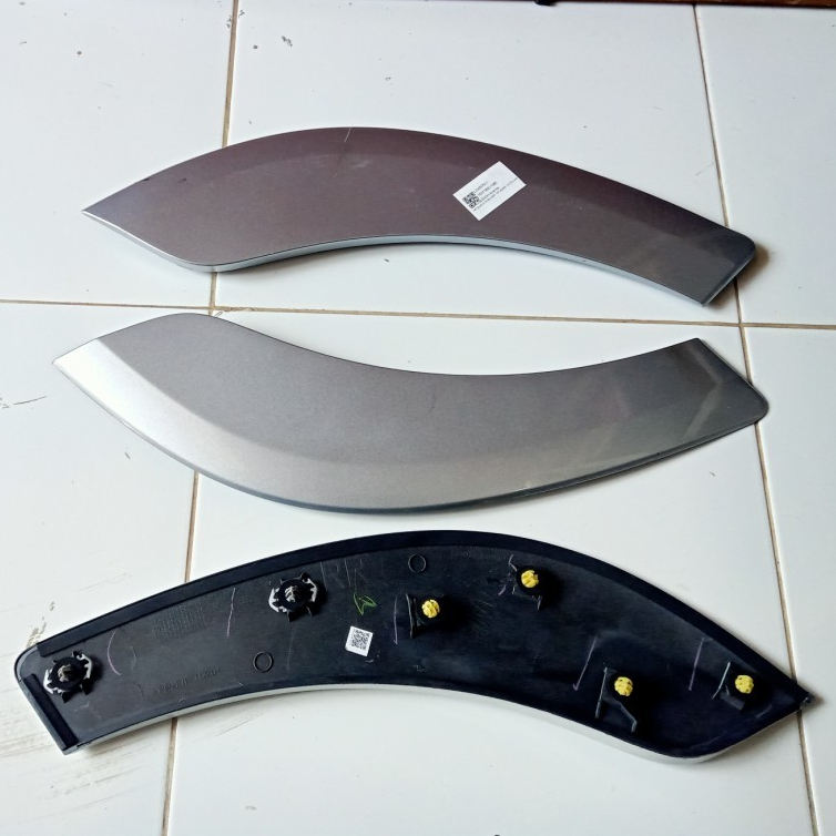 Fender Belakang Toyota Avanza Veloz 2022 Up Original