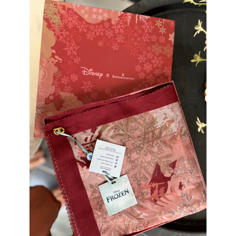 buttonscarves x frozen Teaberry preloved voal reguler