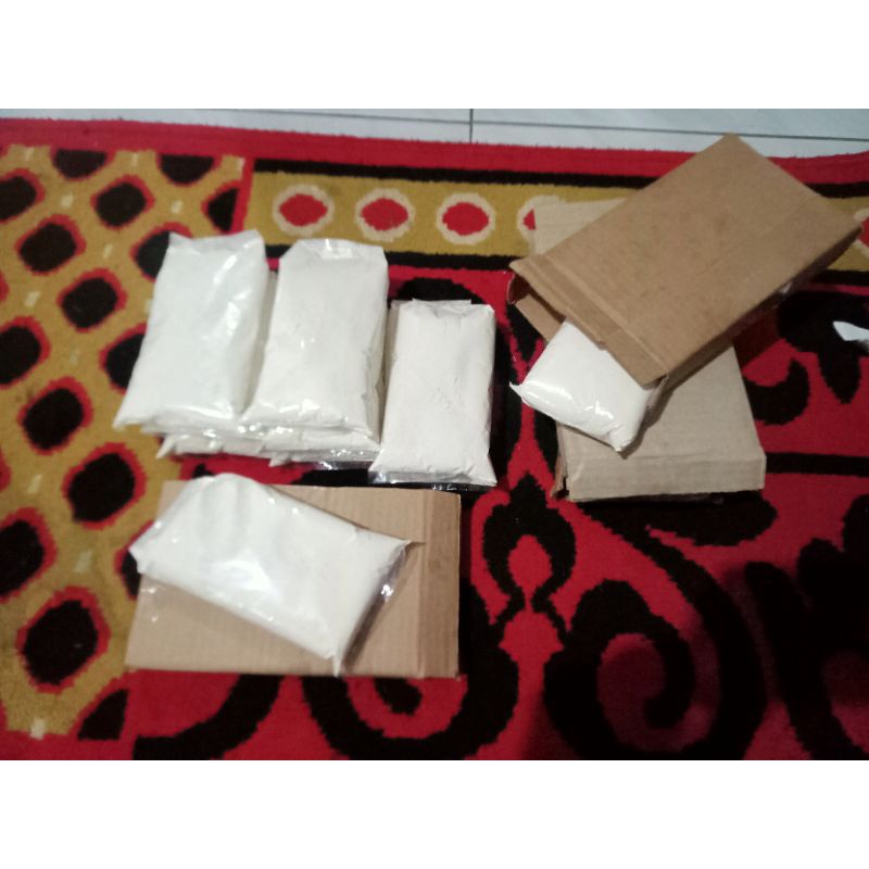 

biang tepung buat ayamgeprek tinggal di adukan ke terigu 1kg