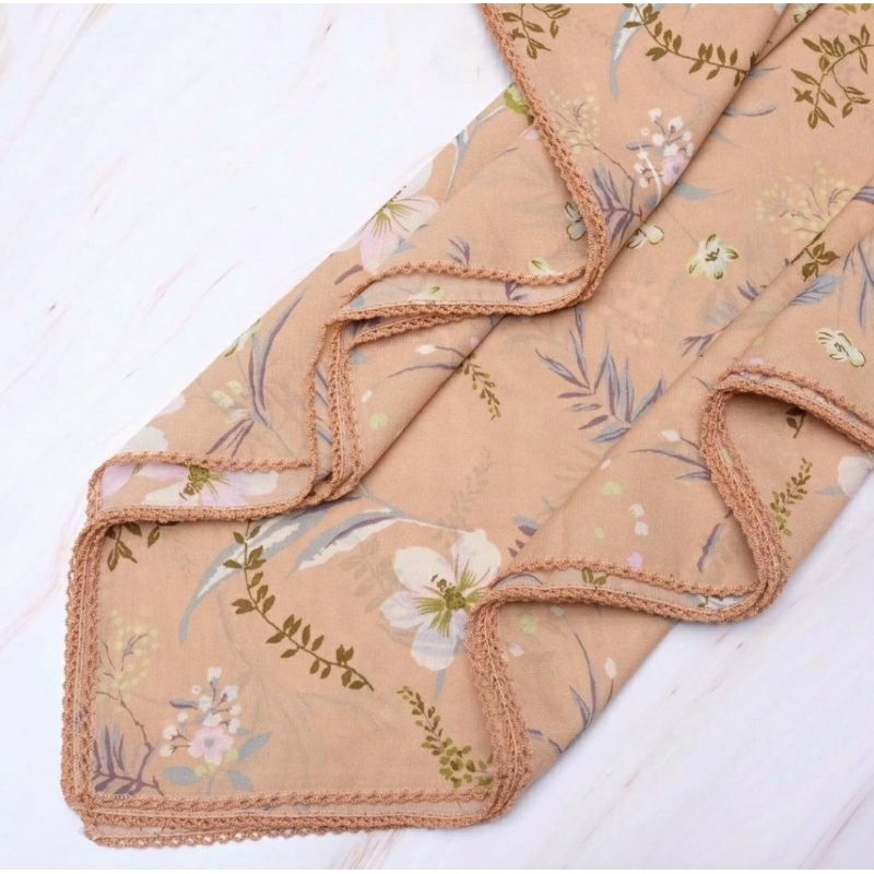 Hijab / Scarf / kerudung / segi empat / pashmina / hijab instan / syal / preloved / shawl / hijab tu