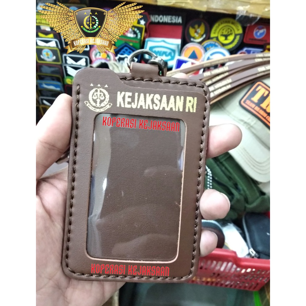 

KODE U1H9 TALI ID CARD KEJAKSAAN RI KULIT PREMIUM QUALITY