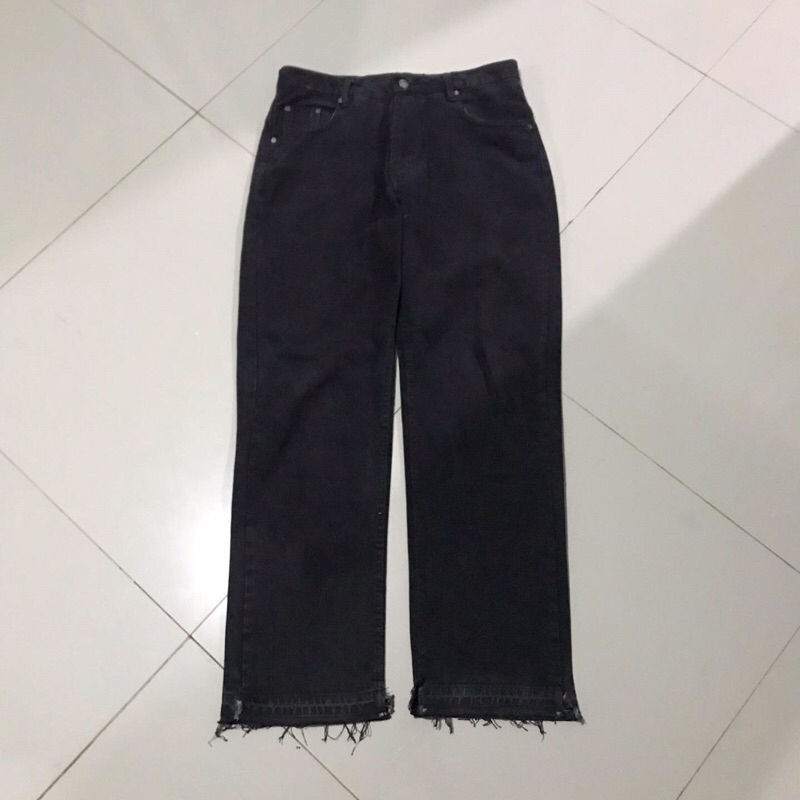 Reworked Loose Jeans