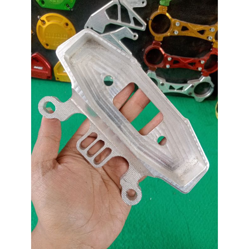 DUDUKAN SPEEDOMETER KTM pangkon spimeter KTM CNC