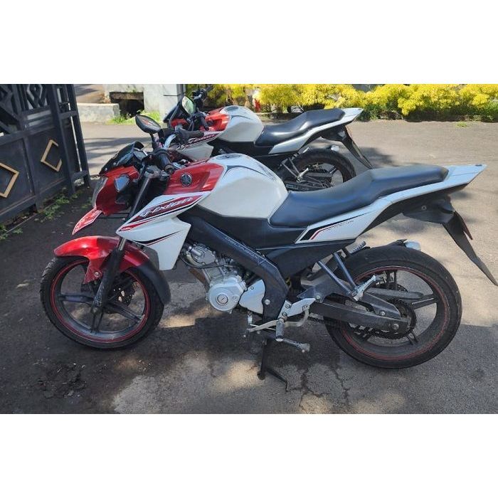 STIKER STICKER STRIPING YAMAHA VIXION NEW 2013 LIST LES BODY MOTOR VIXION NEW 2013