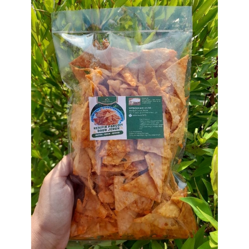 

KERIPIK PANGSIT DAUN JERUK 250 GR
