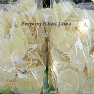 

EMPING MELINJO MENTAH ORIGINAL 1/2KG SP ASLI PRODUKSI LIMPUNG BATANG JAWA TENGAH melinjo mentah super tipis