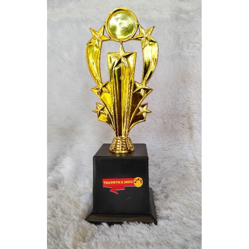 figur piala satu paket 122