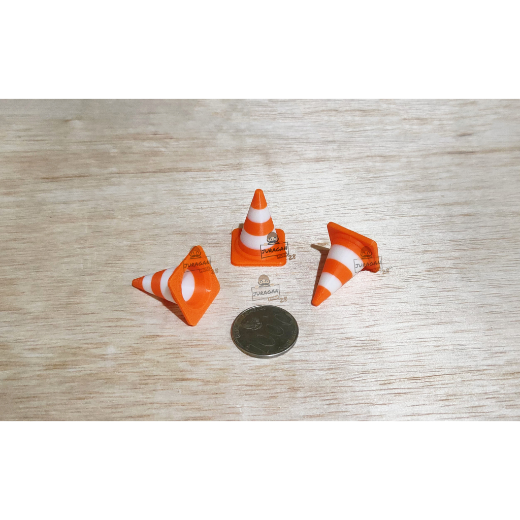 Maket Cone Jalan Raya Miniatur Diorama Kerucut Lalu Lintas 2 Warna