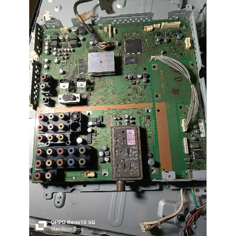 JUAL MB  SONY Tv Model SONY KLV 32V300A