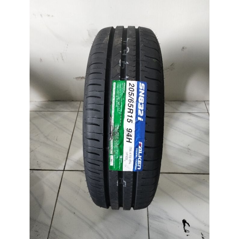 Ban mobil 205/65 R15 94H FALKEN