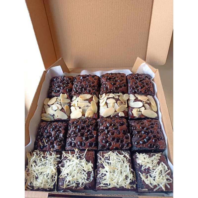 

Fudge Brownies/Fudgy Brownies/Brownies Panggang Rasa Premium Nyoklat Banget