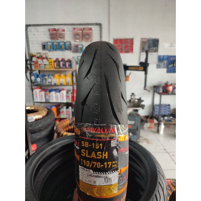BAN MOTOR TUBLESS SWALLOW SLASH 110/70-17