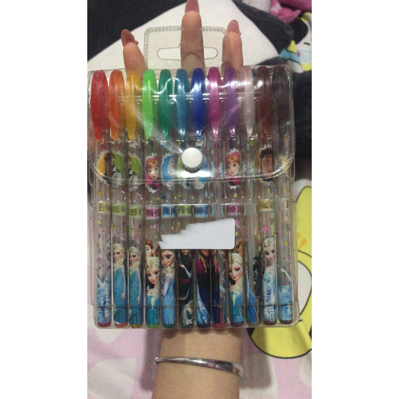 

FROZEN GLITTER PEN COLORFUL 12 COLOR PRELOVED