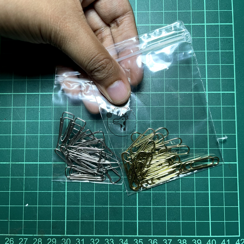 

[NEW] Paperclip Gold & Silver Triangle (25 pcs)