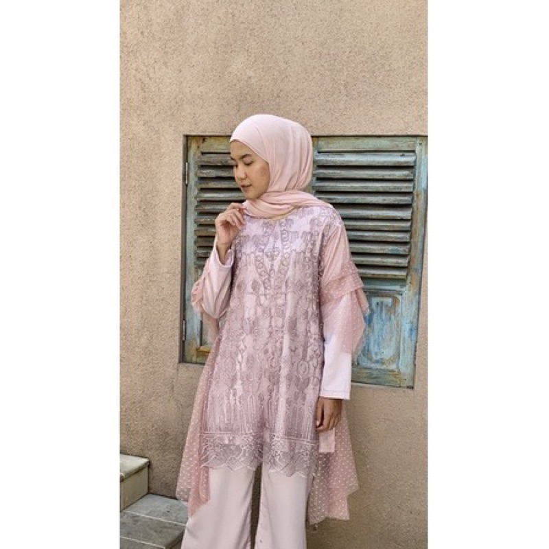 (Preloved) LENKA SERIES by Agafia Official KEBAYA UNDANGAN / BRIDESMAID / WISUDA / PENGAJIAN