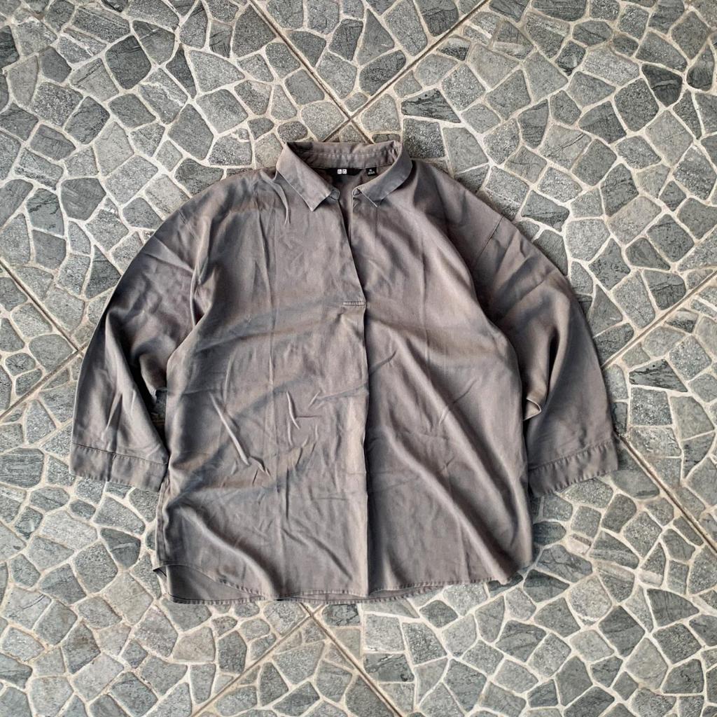 kemeja wanita uniqlo satin linen size XL
