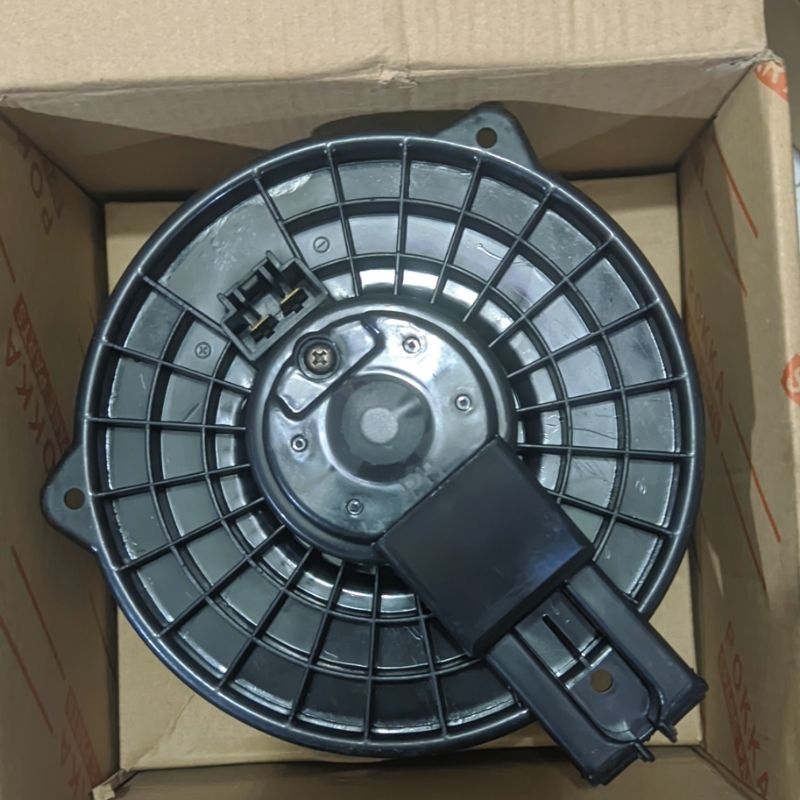 MOTOR BLOWER AC TOYOTA INNOVA LAMA