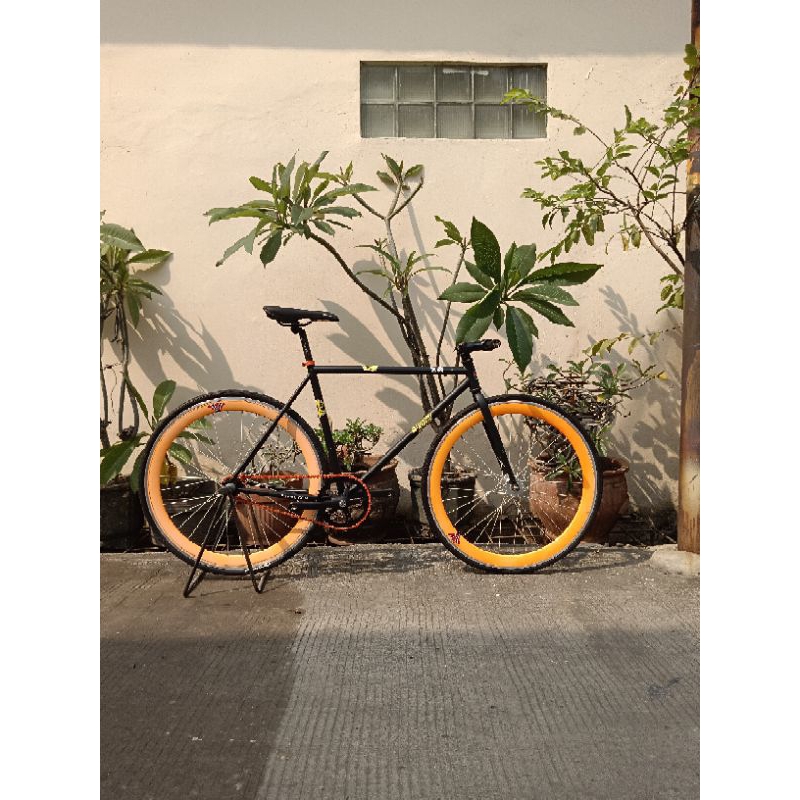 Sepeda Fixie EG Evergreen bukan Basic Airwalk Visp Pcolite Tsunami Mongoose Ardently Folker