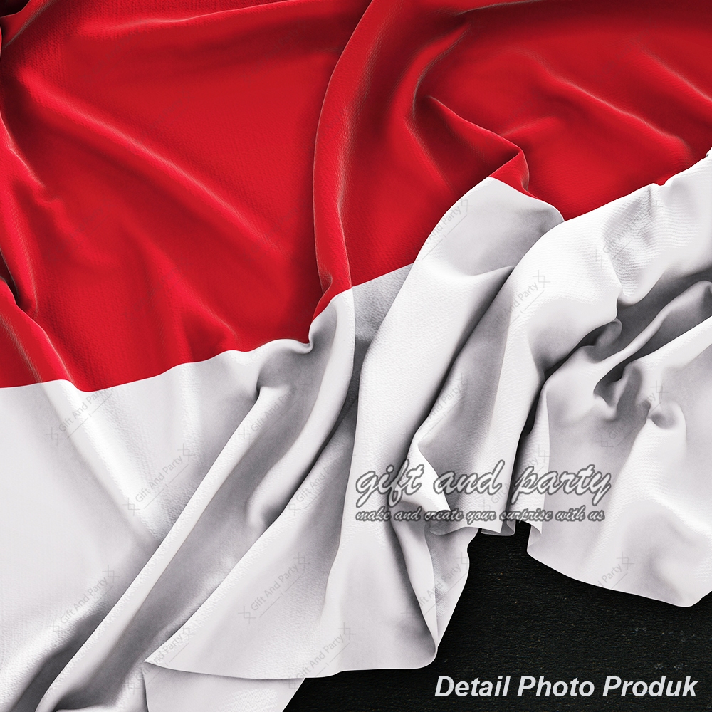 Bendera Merah Putih / Bendera Karnaval / Segitiga Spunbond / Bendera Segitiga Warna Warni / Bendera 