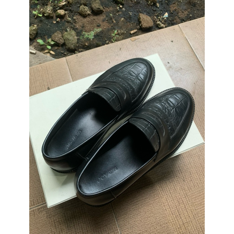 Jovem Studio Croco Loafers