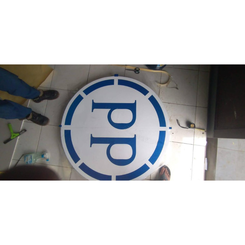 

STIKER CUTTING | Stiker Reflektif | Stiker Nama Custom