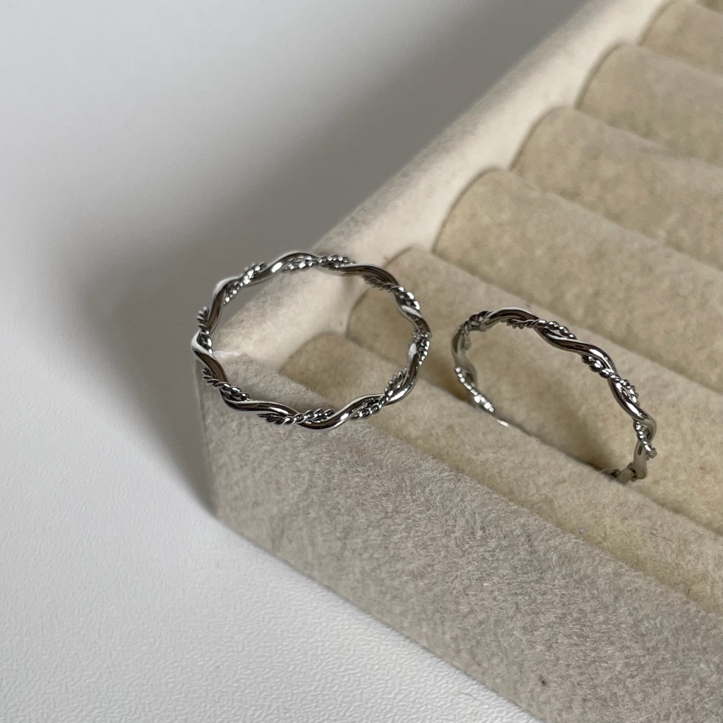 HerloomStudio - AkarAkar Ring