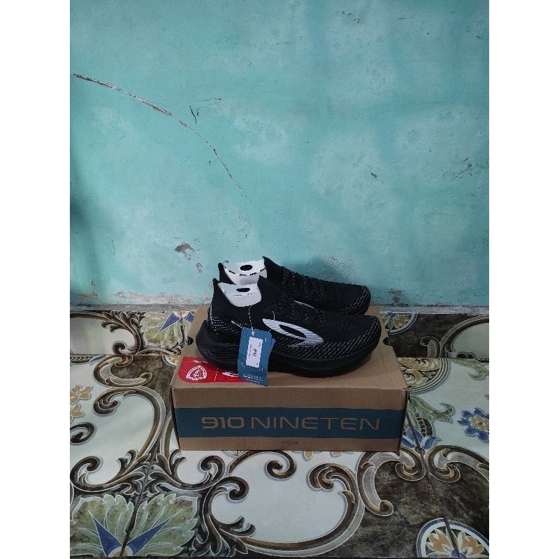 910 RUNNING HAZE INFIKNIT SZ 37