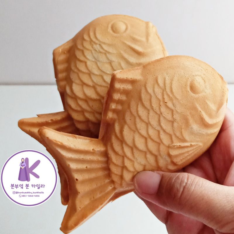 

Bungeoppang (Korean Fish Cake)