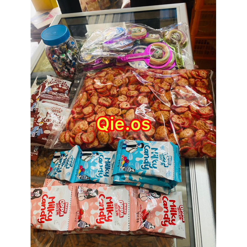

paket snack usaha 6 macam 111 pcs