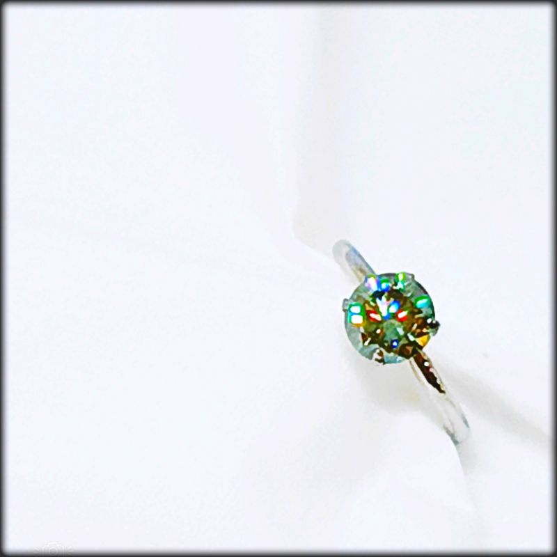 Cincin Wanita Permata Green Moissanite