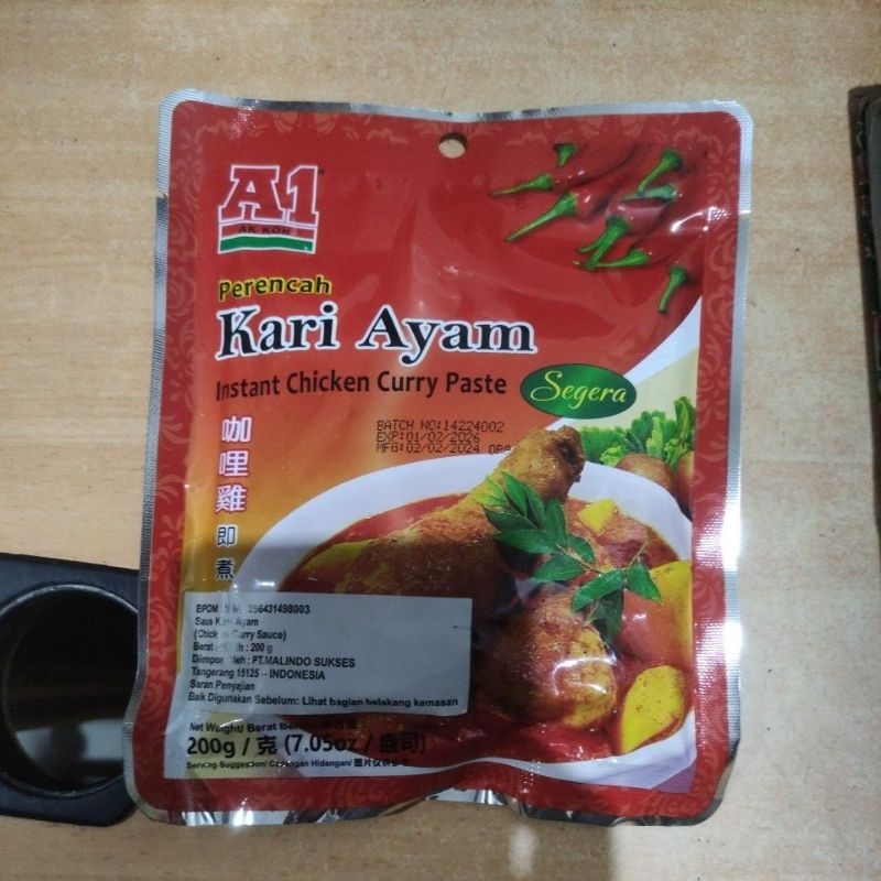 

BUMBU KARI AYAM A1 INSTANT CHICKEN CURRY SAUCE 200 GRAM