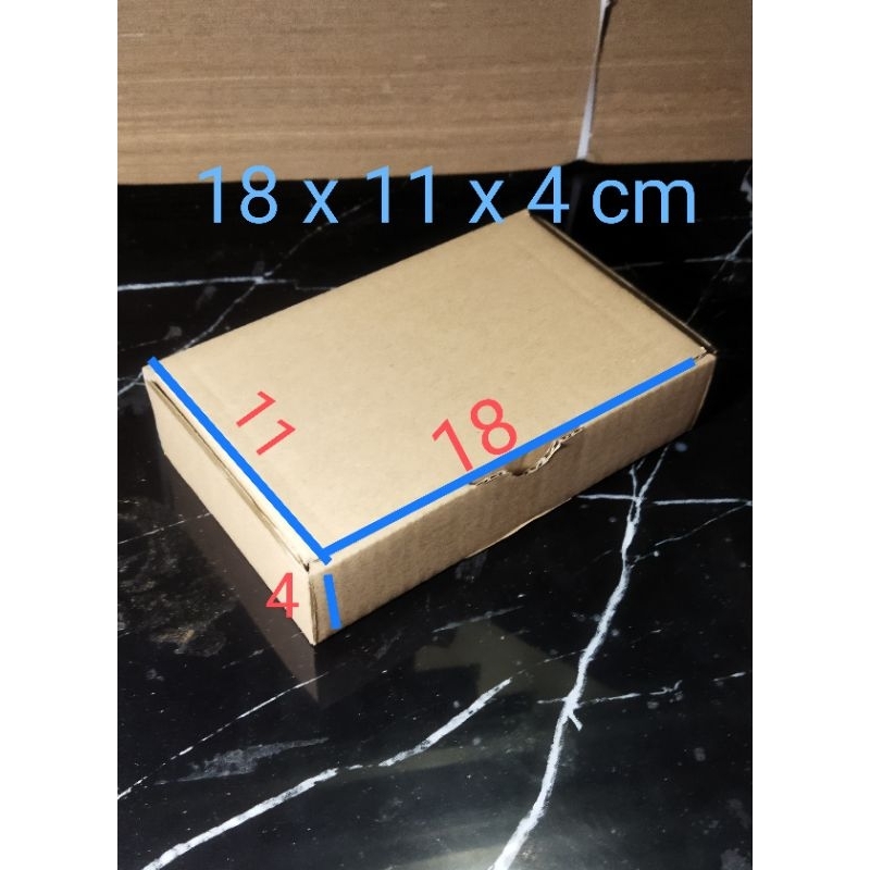 

kardus 18 x11 x 4 cm / Box daicut polos