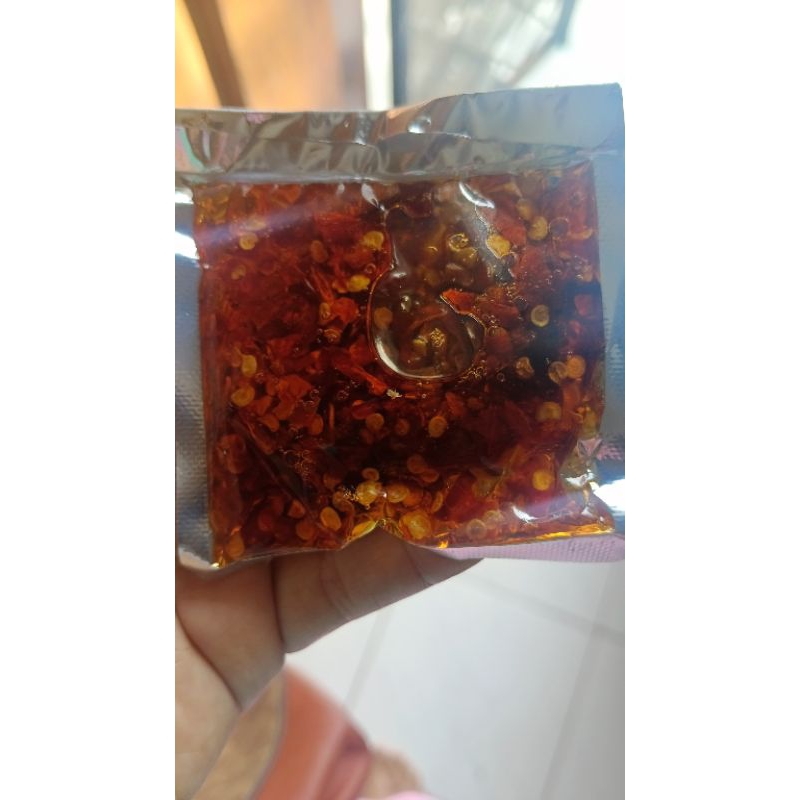 

Chili oil kemasan sachet / chili oil pedas