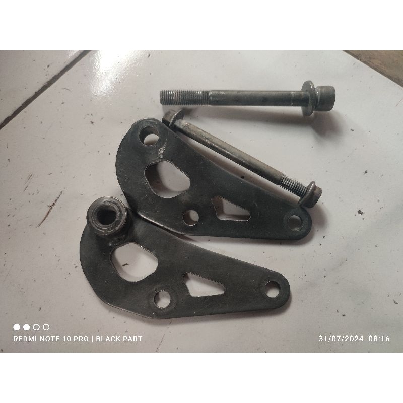plat pakon mesin motor Jupiter mx old mx lama plat dudukan mesin Jupiter mx old mx lama lpsan
