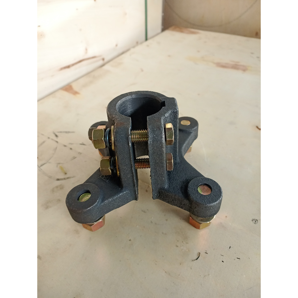 Wheel Hub / Assembly Hub untuk Traktor Roda Dua Tipe DF151 - AMEC - AGRINDO - CROWN - KB120