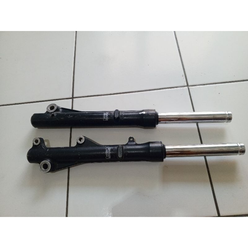 SHOCKBREAKER SOKBLEKER DEPAN VARIO 125/150 BEAT SCOOPY SPACY ORIGINAL HONDA SOKBREKER SHOCKBREKER