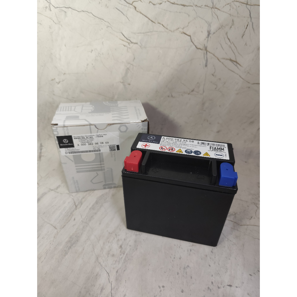 AUXILIARY BATTERY MERCEDES BENZ - A 000 982 96 08