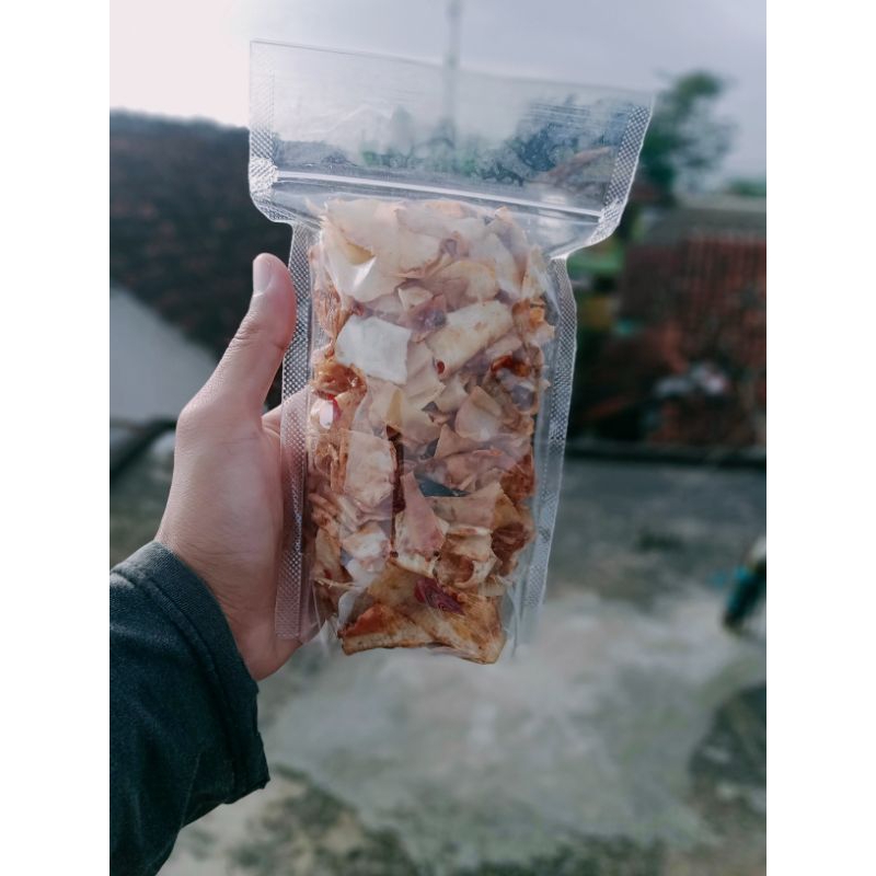 

kripik godang /talas bumbu petis segeerrrrr temen saat kamu gabut