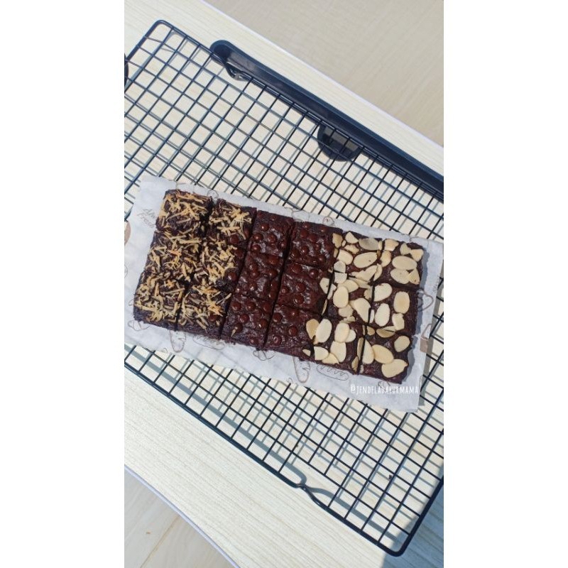 

Fudgy Brownie Shiny Crust