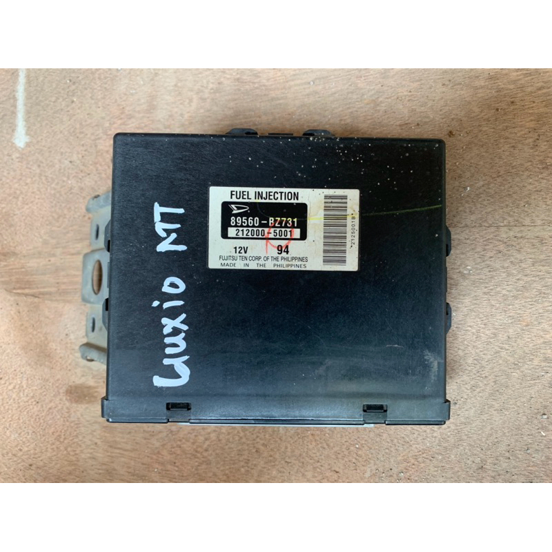 ECU computer Engine Control Daihatsu Luxio 89560-BZ731 ori asli