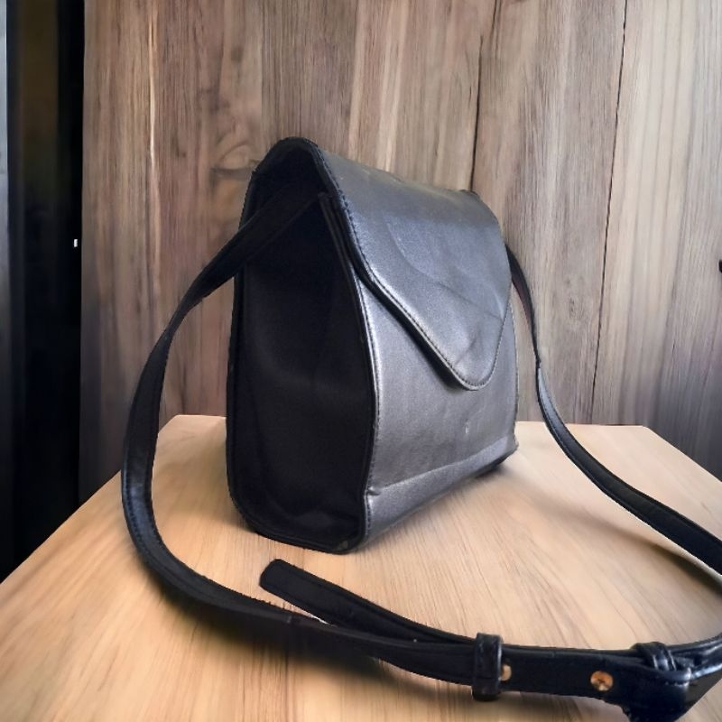 Sale Tas Wanita Sling Bag Brand "MIXOLOGY"Preloved