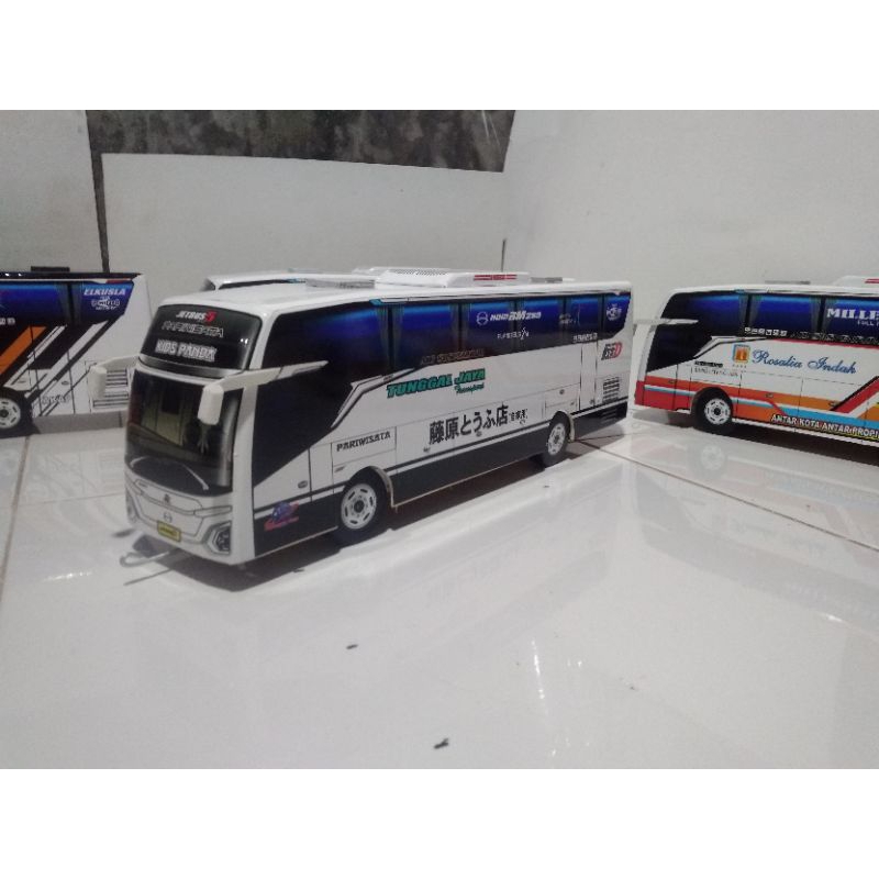 miniatur bus tunggal jaya