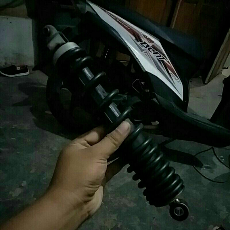 SHOK BELAKANG BEAT ORIGINAL HONDA SKOK BEAT