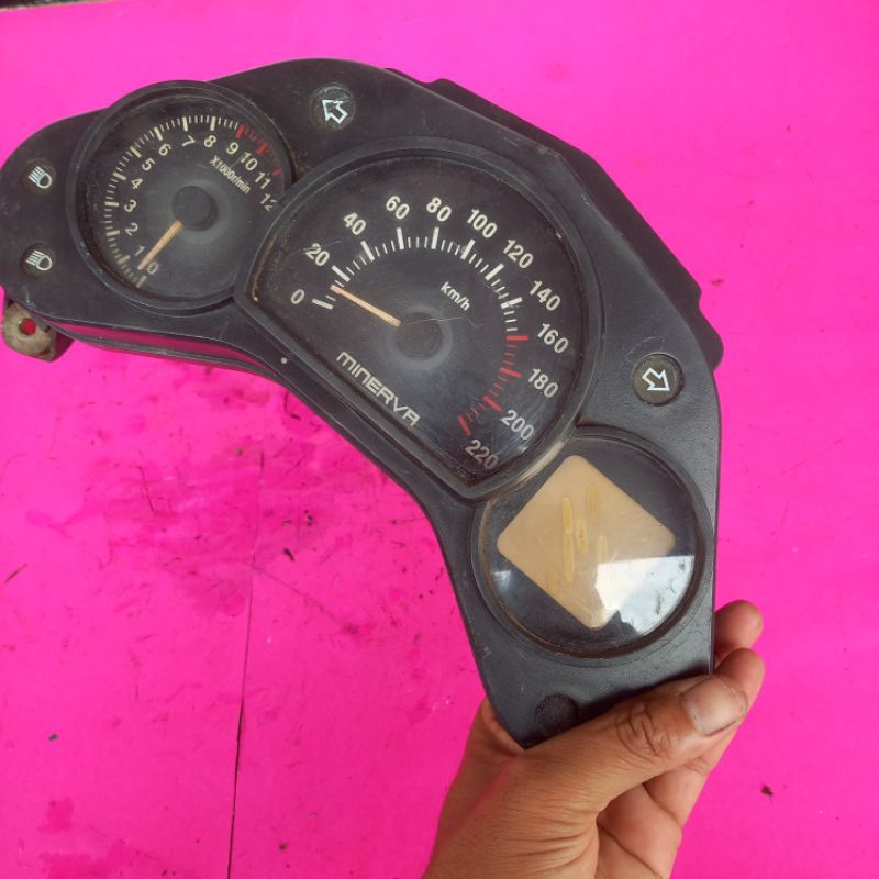 Speedometer kilometer minerva 150 r. Original