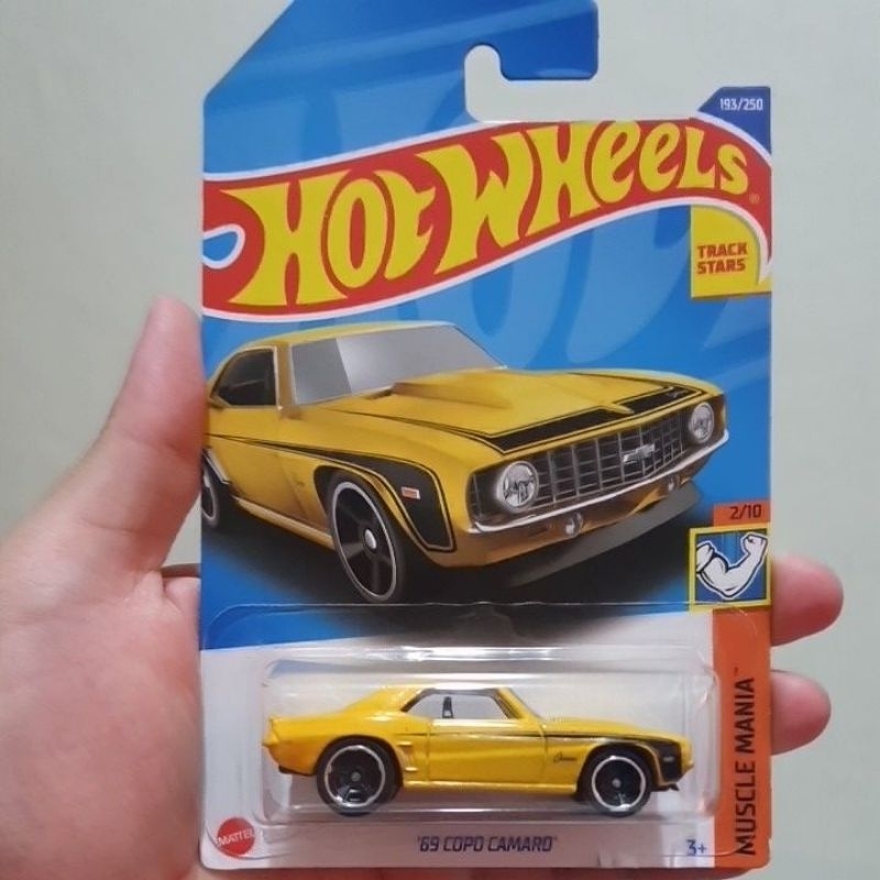 Hotwheels 69 Copo Camaro