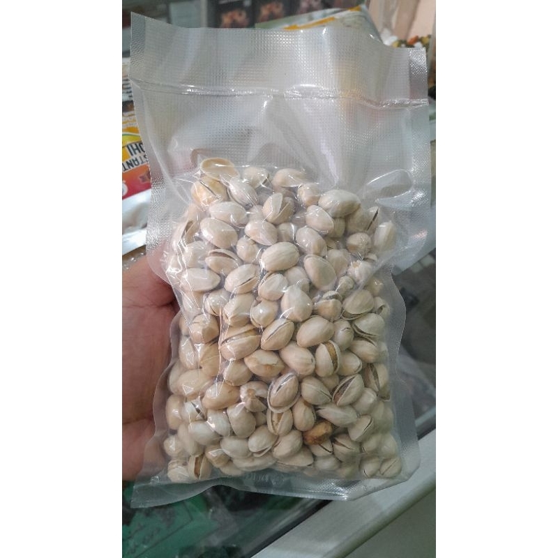 

Kacang Pistachio