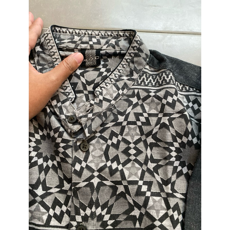 kemeja pria moc